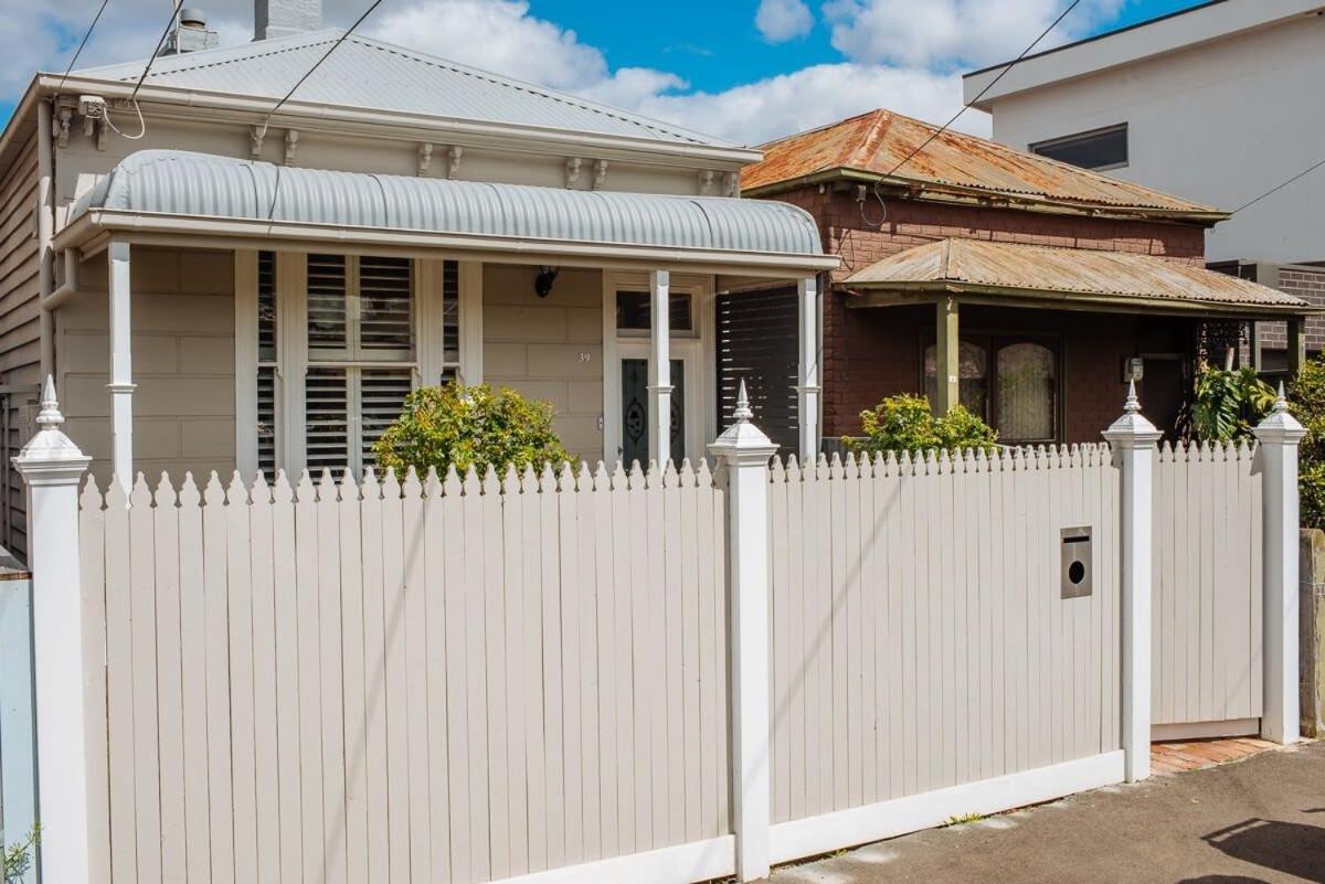 Sensational Renovated Cottage In Beautiful Seddon Melbourne Exterior photo