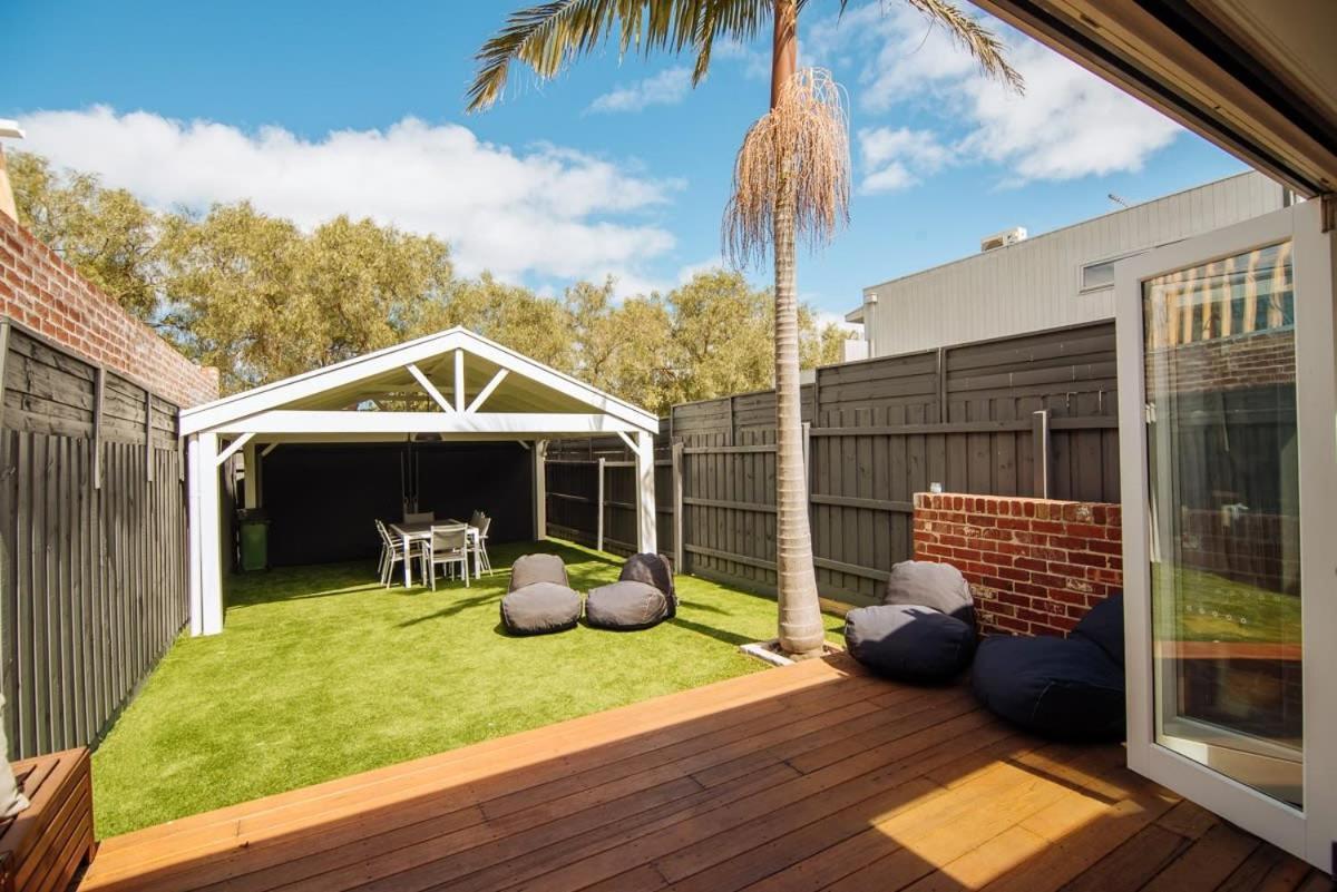 Sensational Renovated Cottage In Beautiful Seddon Melbourne Exterior photo